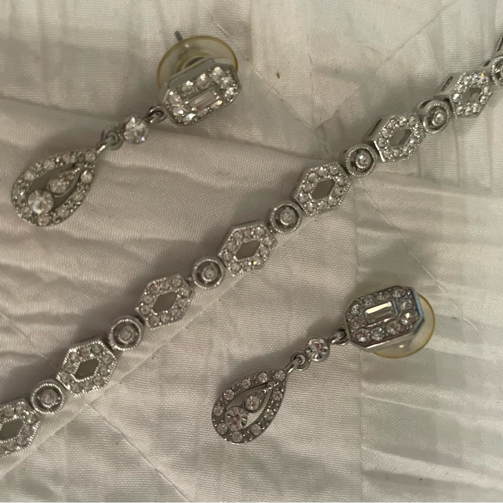 Custom Crystal Bridal Set- Earrings & Bracelet - Picture 4 of 4